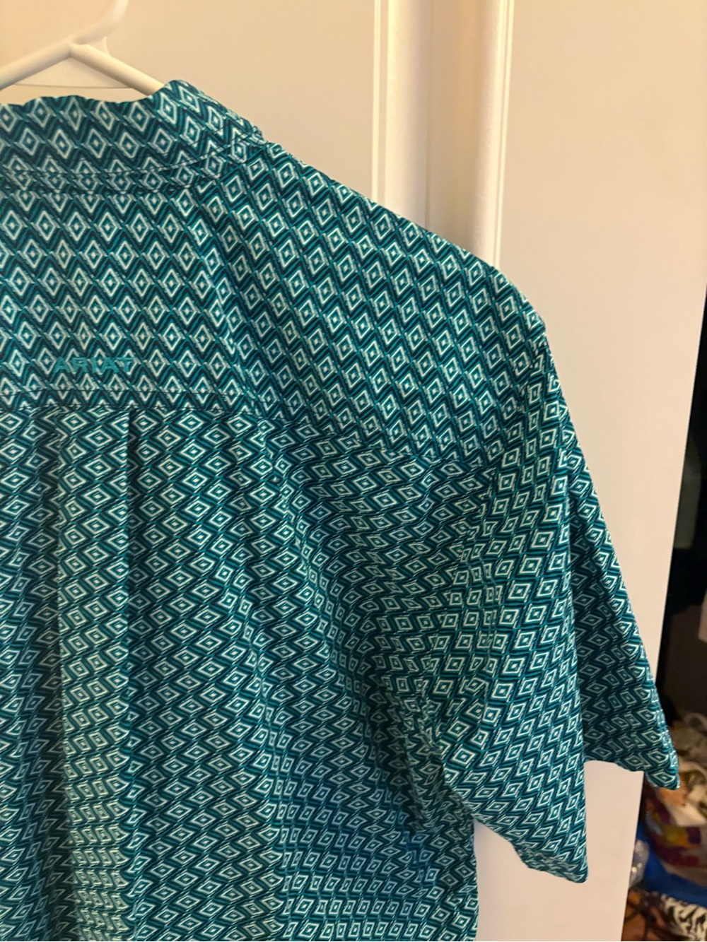 Ariat Geometric Short-Sleeve Button-Down Shirt - Picture 13 of 16